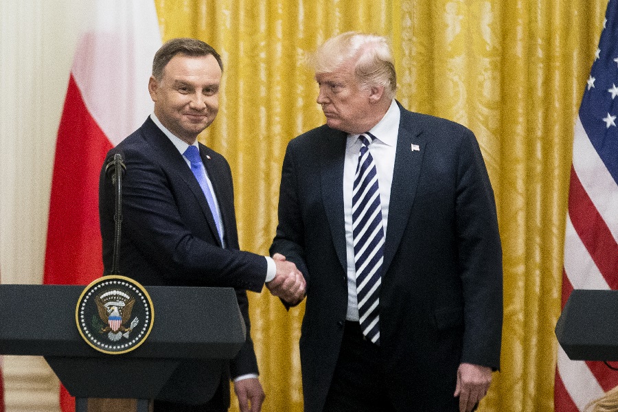 Как далеко зайдут США в Польше?