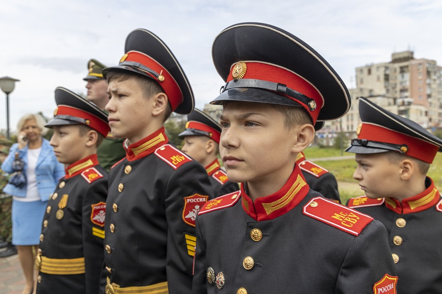 14 сентября в Нижнем Новгороде отпраздновали 75-летний юбилей Московского (Горьковского) суворовского военного училища.
